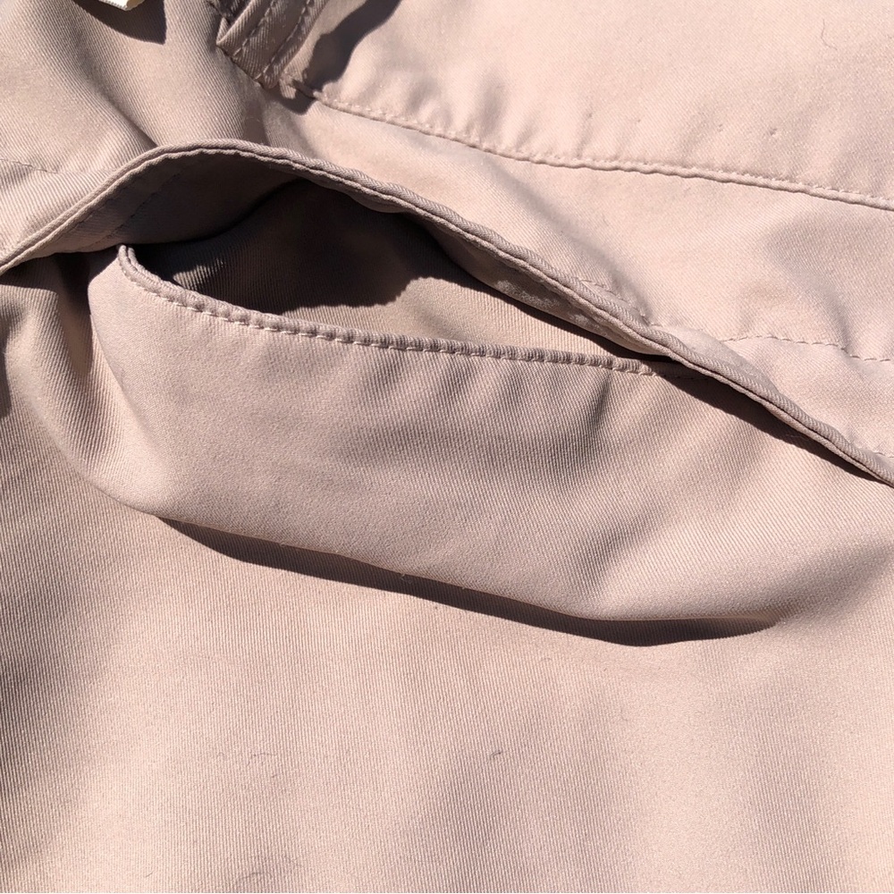 Magellan outdoor shorts size Small Beige - Picture 9 of 10